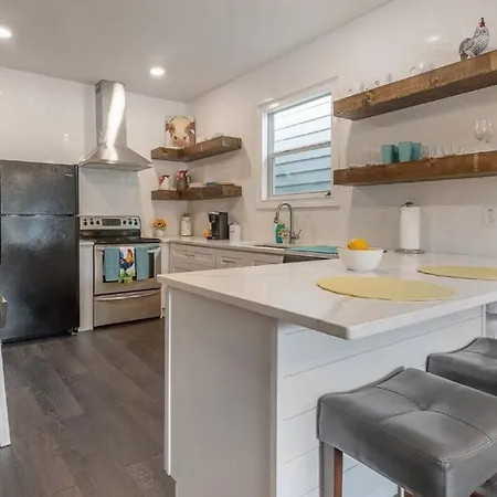 Franks Farmhouse Shotgun Style Apt In Ybor City Tampa Esterno foto